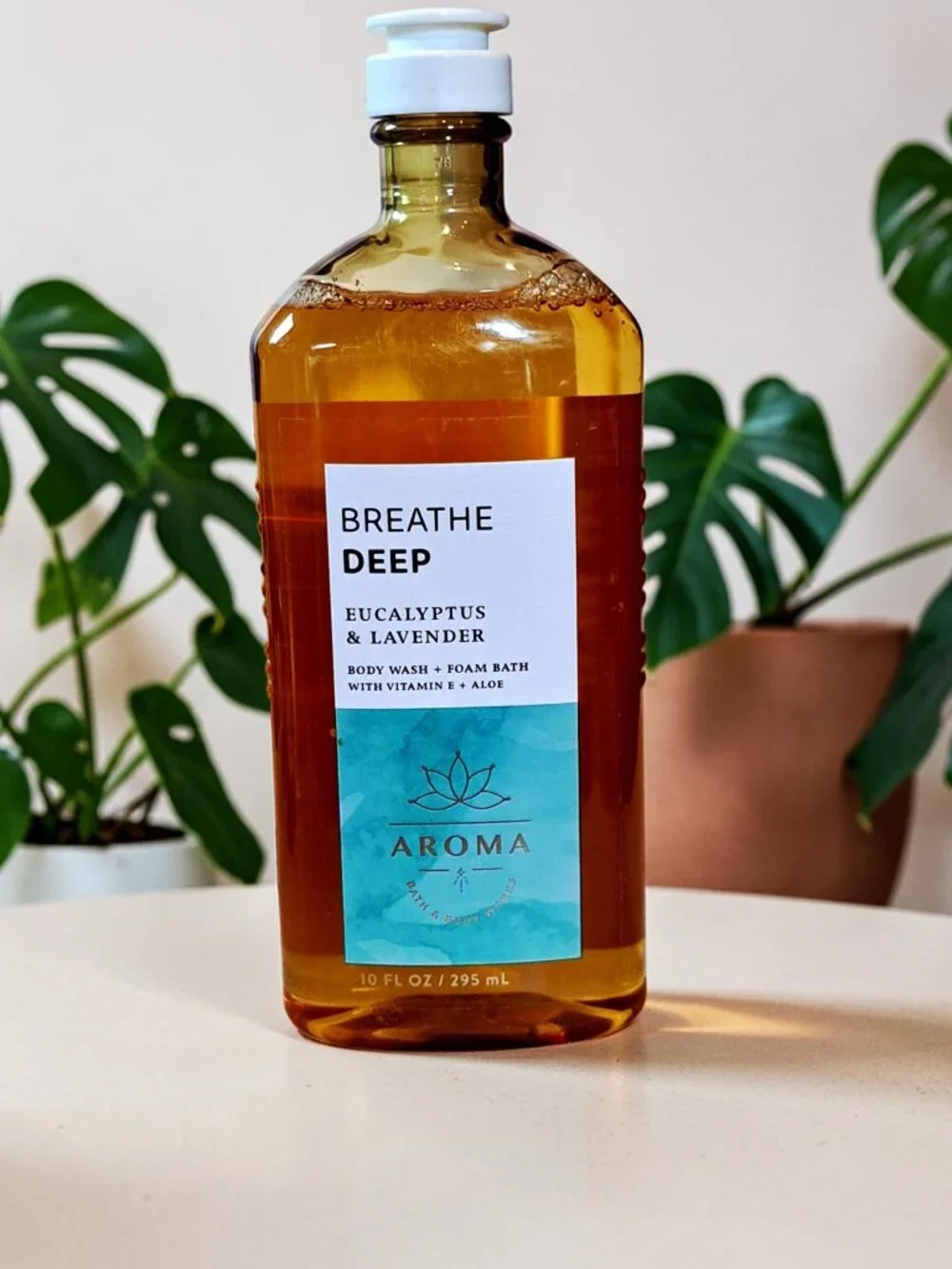 BATH & BODY WORKS AROMA BREATHE DEEP EUCALYPTUS & LAVENDER BODY WASH & FOAM BATH